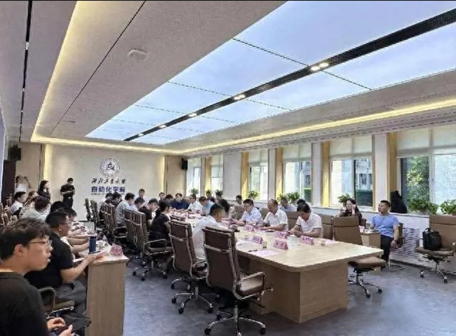 西安西瑪電機(jī)與西北工業(yè)大學(xué)開(kāi)展“雙進(jìn)”活動(dòng)，共推科技創(chuàng)新與產(chǎn)業(yè)升級(jí)